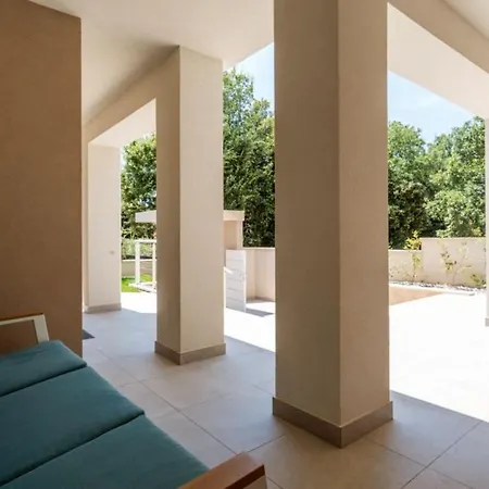 Cissa By Guide Villa
