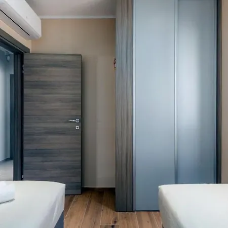 Cissa By Guide Vila Peroj