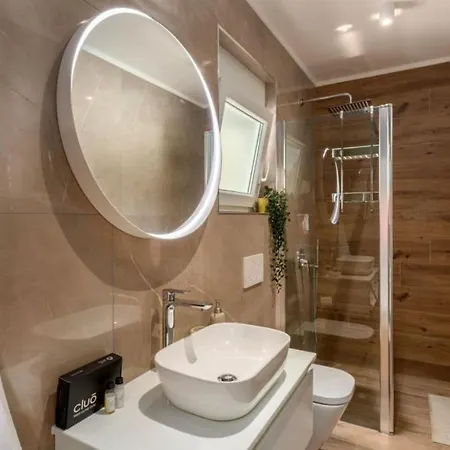 Villa Cissa By Guide Peroj