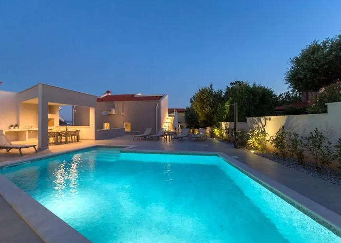 Villa Cissa By Guide